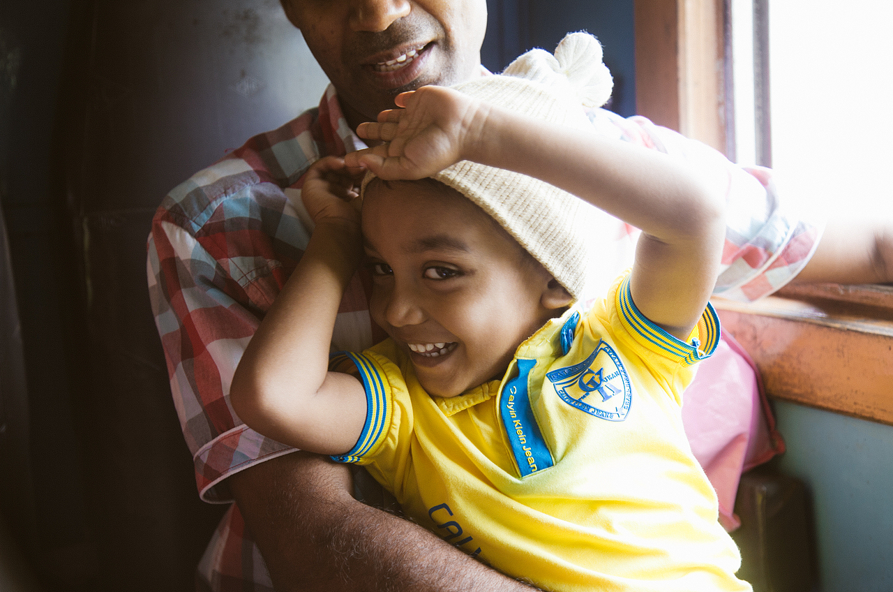 遇见最融情的微笑-斯里兰卡人像篇（图ZNjk2OTU2MzI=） - 人像摄影 - 站酷设计师_呼叫派大星原创素材 - 站酷ZCOOL