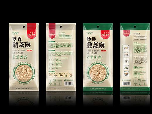 香油包裝-飛機(jī)稿（個(gè)人主頁-ZMzA1MDUwNjg=） - 包裝 - 站酷設(shè)計(jì)師滄州張義原創(chuàng)素材 - 站酷ZCOOL