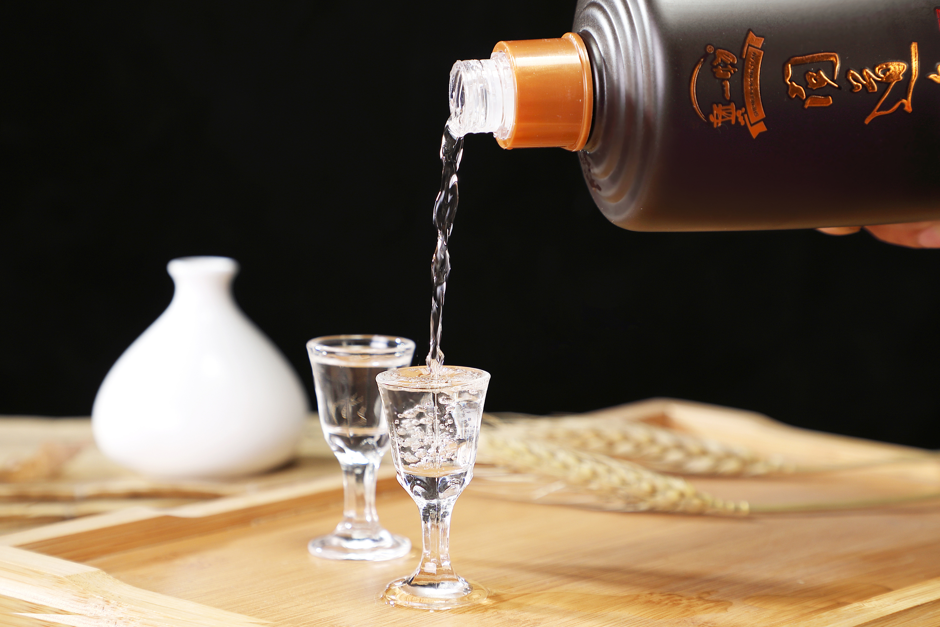 广州金也摄影|专业电商品牌白酒场景摄影拍摄