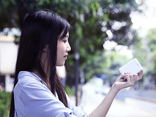 小方移动电源详情页（个人主页-ZMzA0OTEyNTI=） - 电商 - 站酷设计师Eartha11原创素材 - 站酷ZCOOL