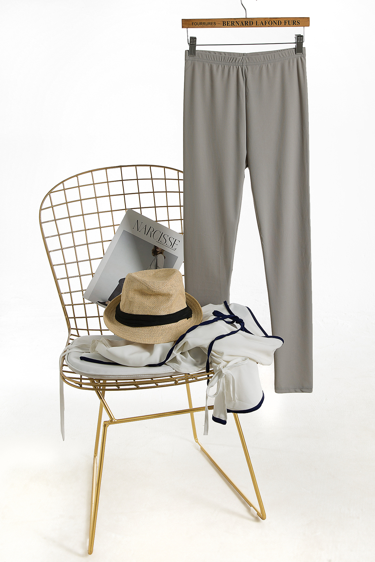 中外模特服装拍摄平铺挂拍创意戎美拍摄9年专业团队（图ZMTE4NTE3MTIw） - 产品摄影 - 站酷设计师影际摄影原创素材 - 站酷ZCOOL