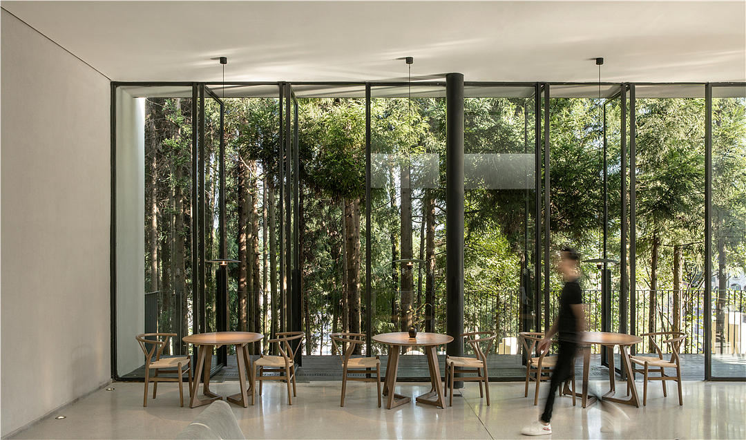 LEW丨废弃学校改造为民宿