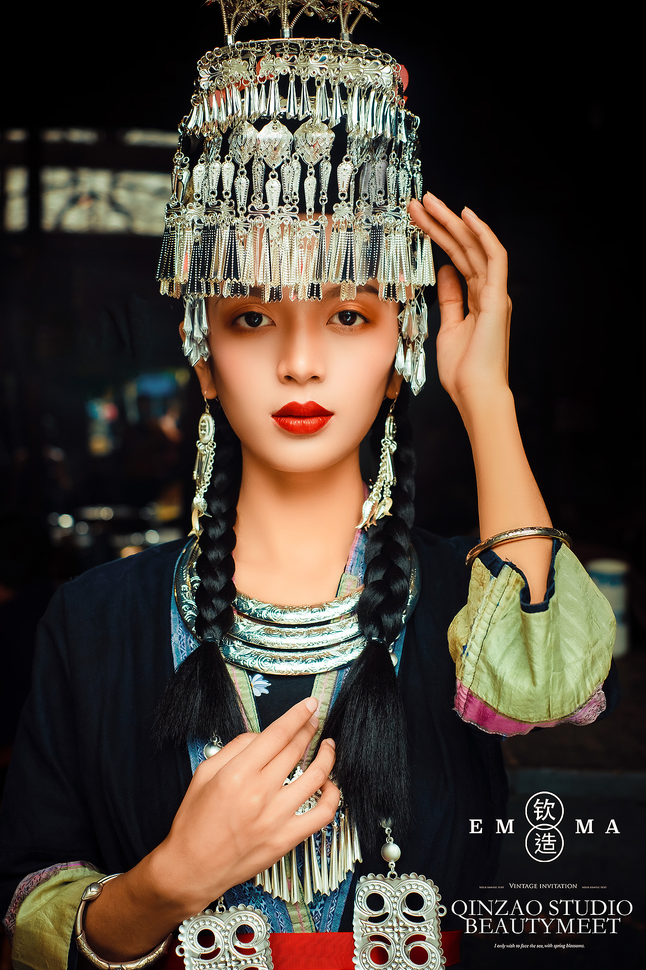 苗族姑娘（图ZMjA5NTYwMDA4） - 人像摄影 - 站酷设计师钦钦子Emma原创素材 - 站酷ZCOOL