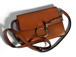 Chloe棕色单肩女包精修