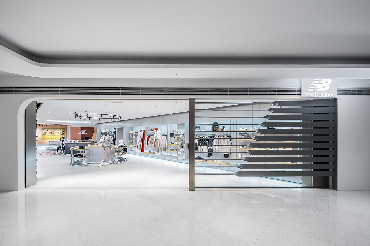 NB new balance 广州万菱汇