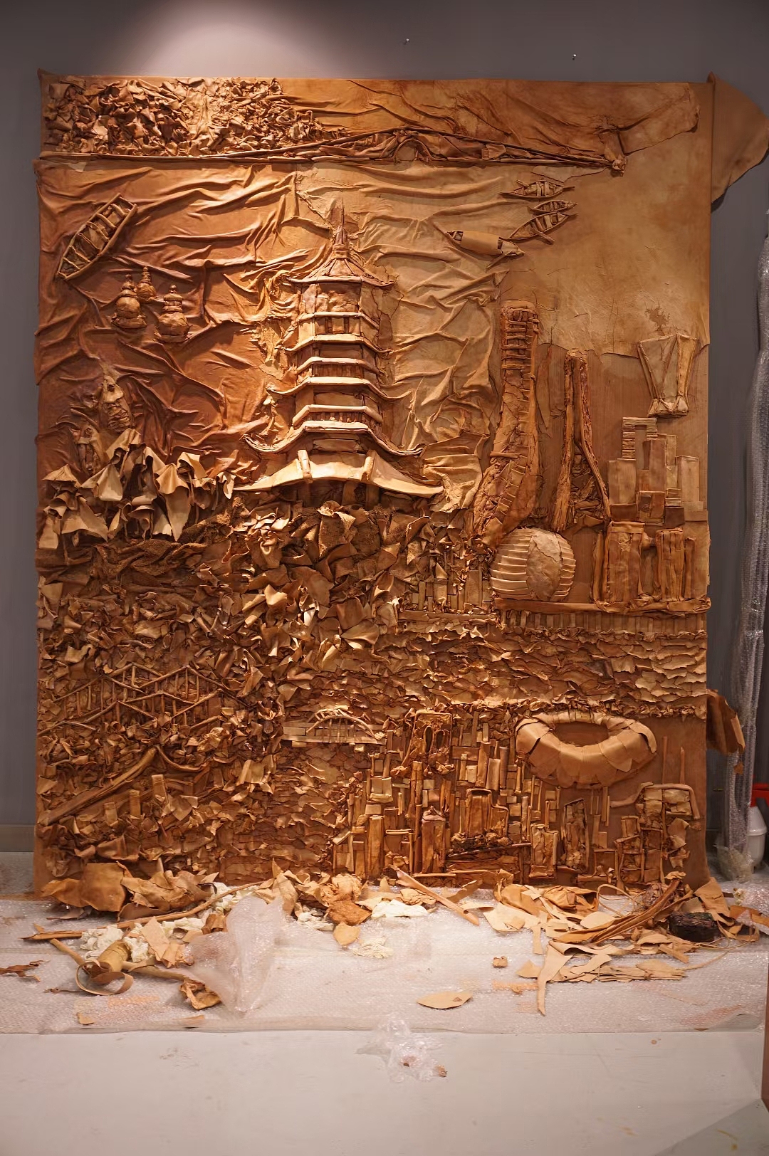 皮雕塑作品《杭州印象》（图ZMjgzNTU4MjM2） - 其他手工艺 - 站酷设计师浮革皮艺原创素材 - 站酷ZCOOL