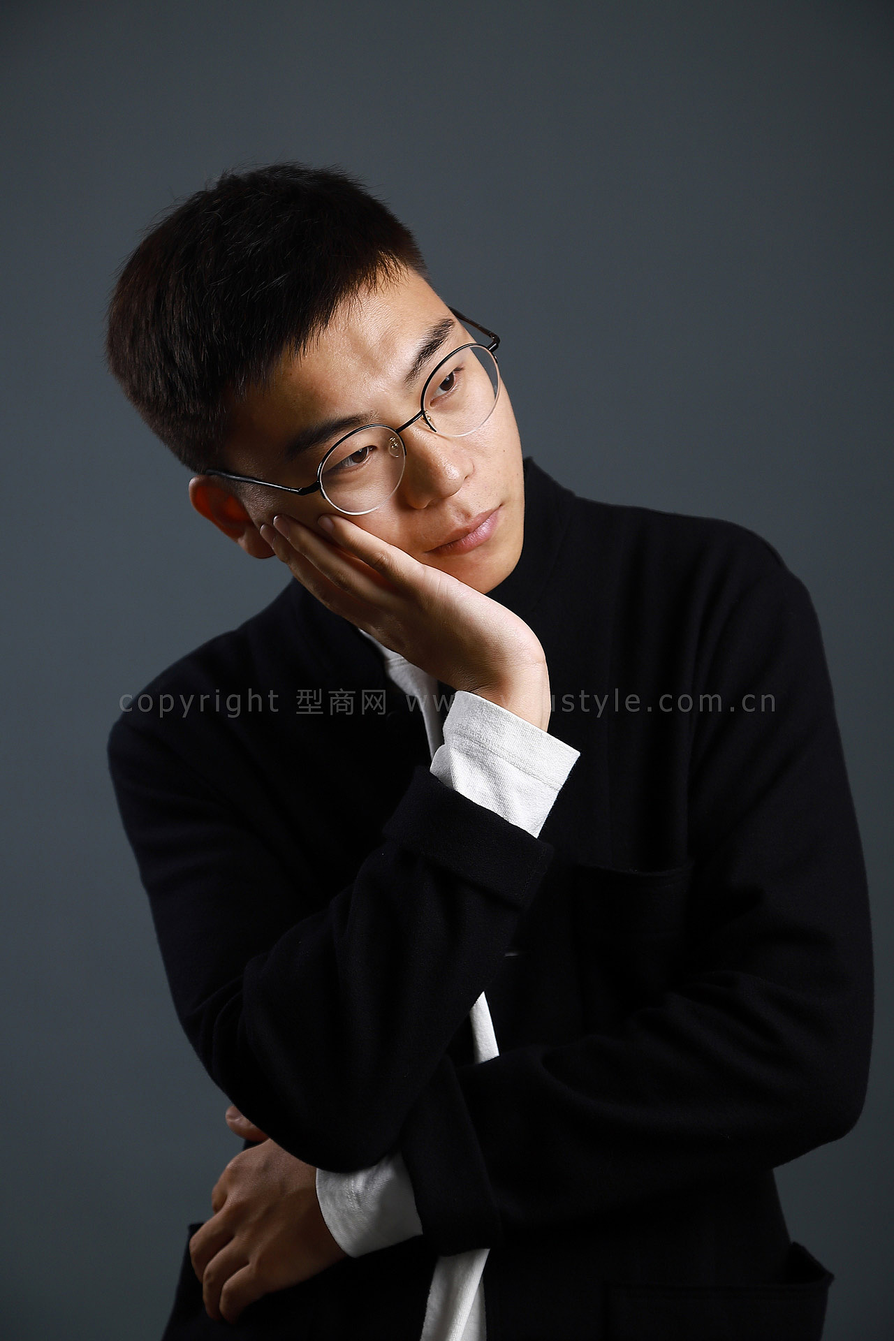 又拍了几位深圳设计师的形象照