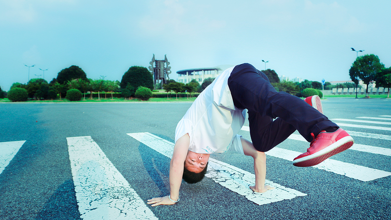 大郭飞起来（图ZMjMzNDA0Njg=） - 人像摄影 - 站酷设计师大郭2497原创素材 - 站酷ZCOOL