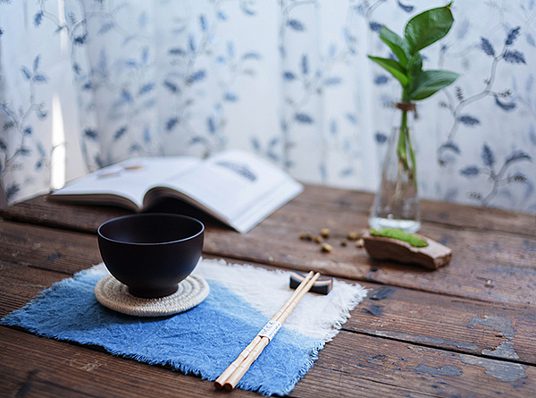 纯手工靛蓝染棉麻及制作 包包 / 餐垫 / 杯垫 / 发带(图ZODY2NjU2NzY=) - 其他手工艺 - 站酷设计师亞蘭原创素材 - 站酷ZCOOL