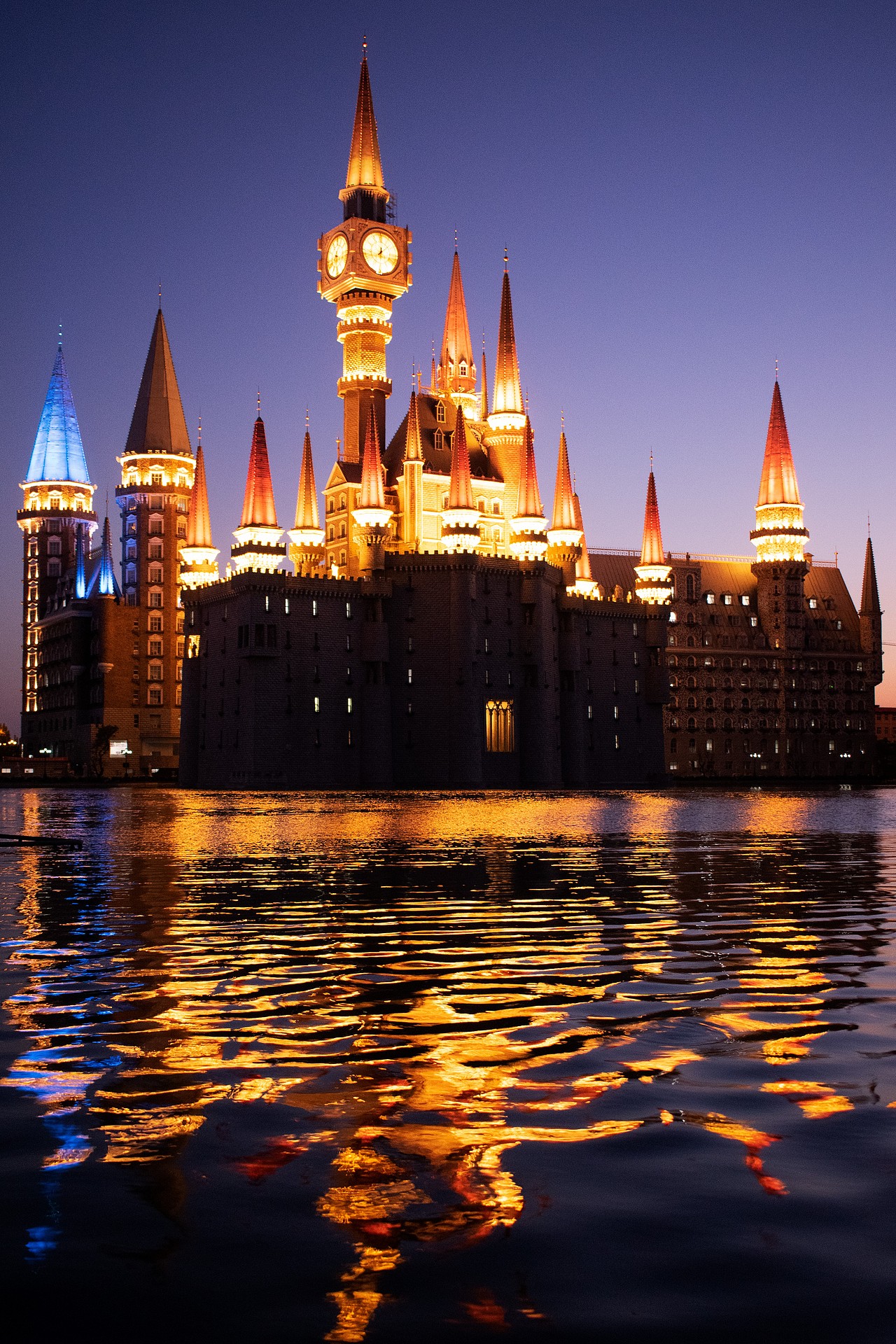 河北美术学院仿古与欧式建筑群