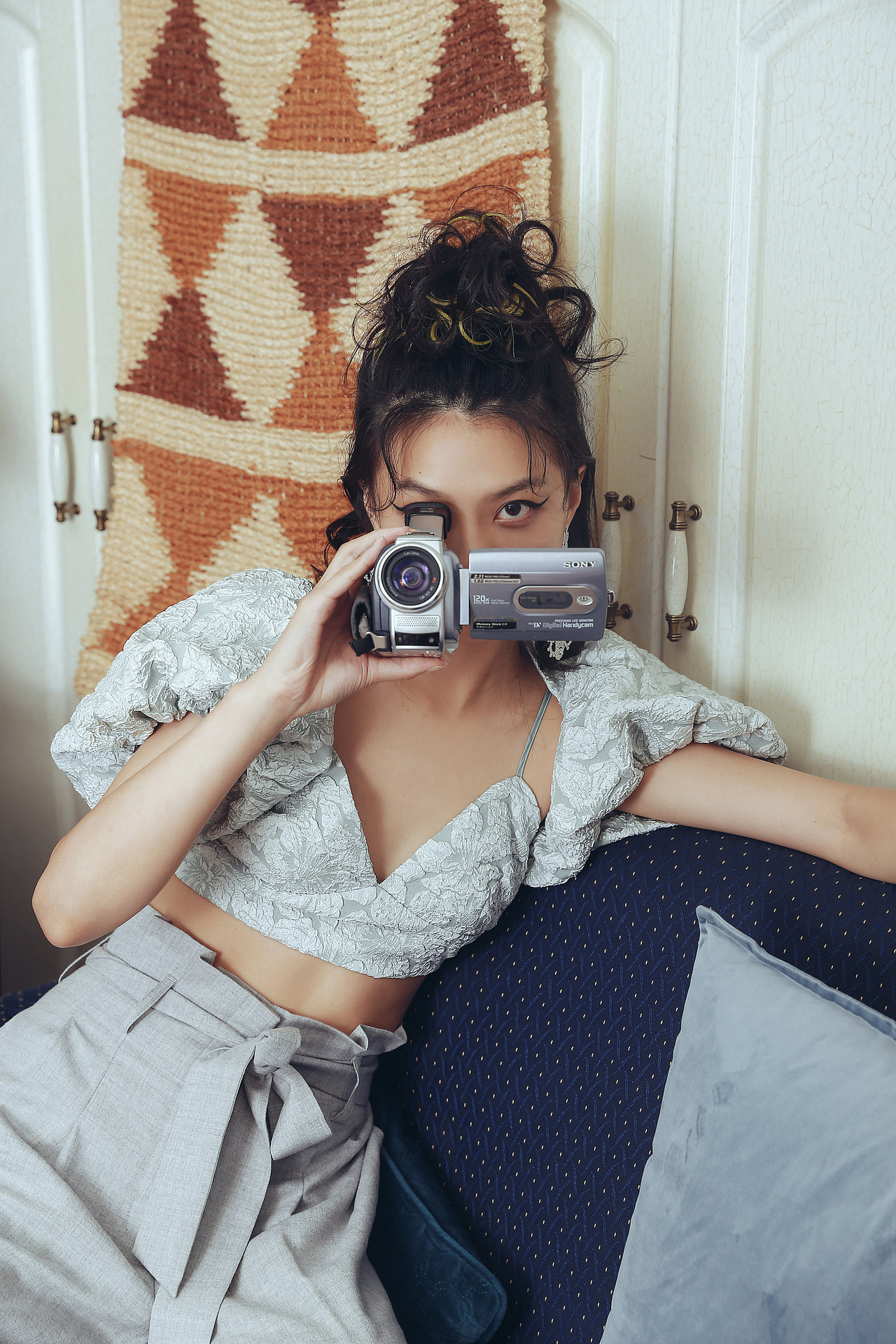 MODA 2020.7月刊 - 谢文馨（图ZMjQ0NjI5MDU2） - 时尚/艺术摄影 - 站酷设计师蔡凡朔Chaezin原创素材 - 站酷ZCOOL