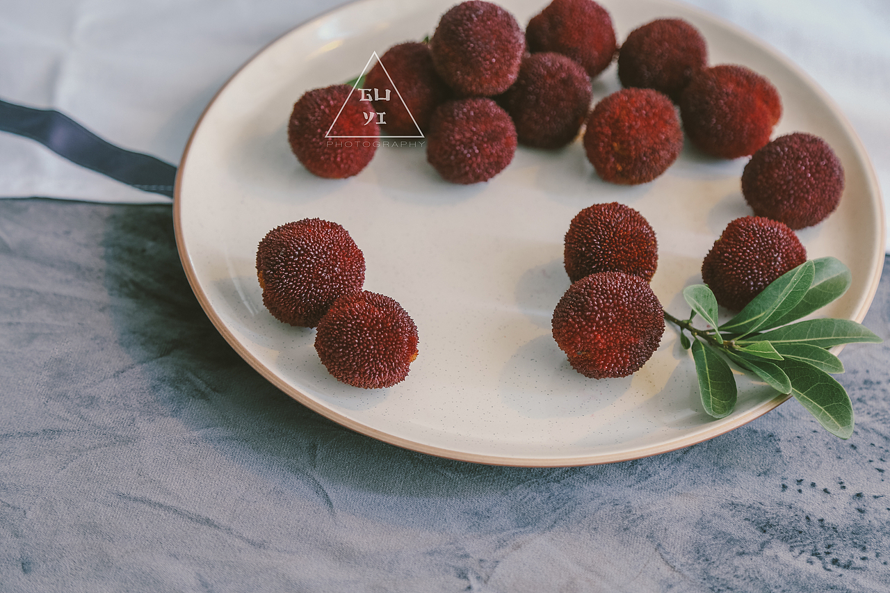 又是一年杨梅季,自家满山的杨梅熟了