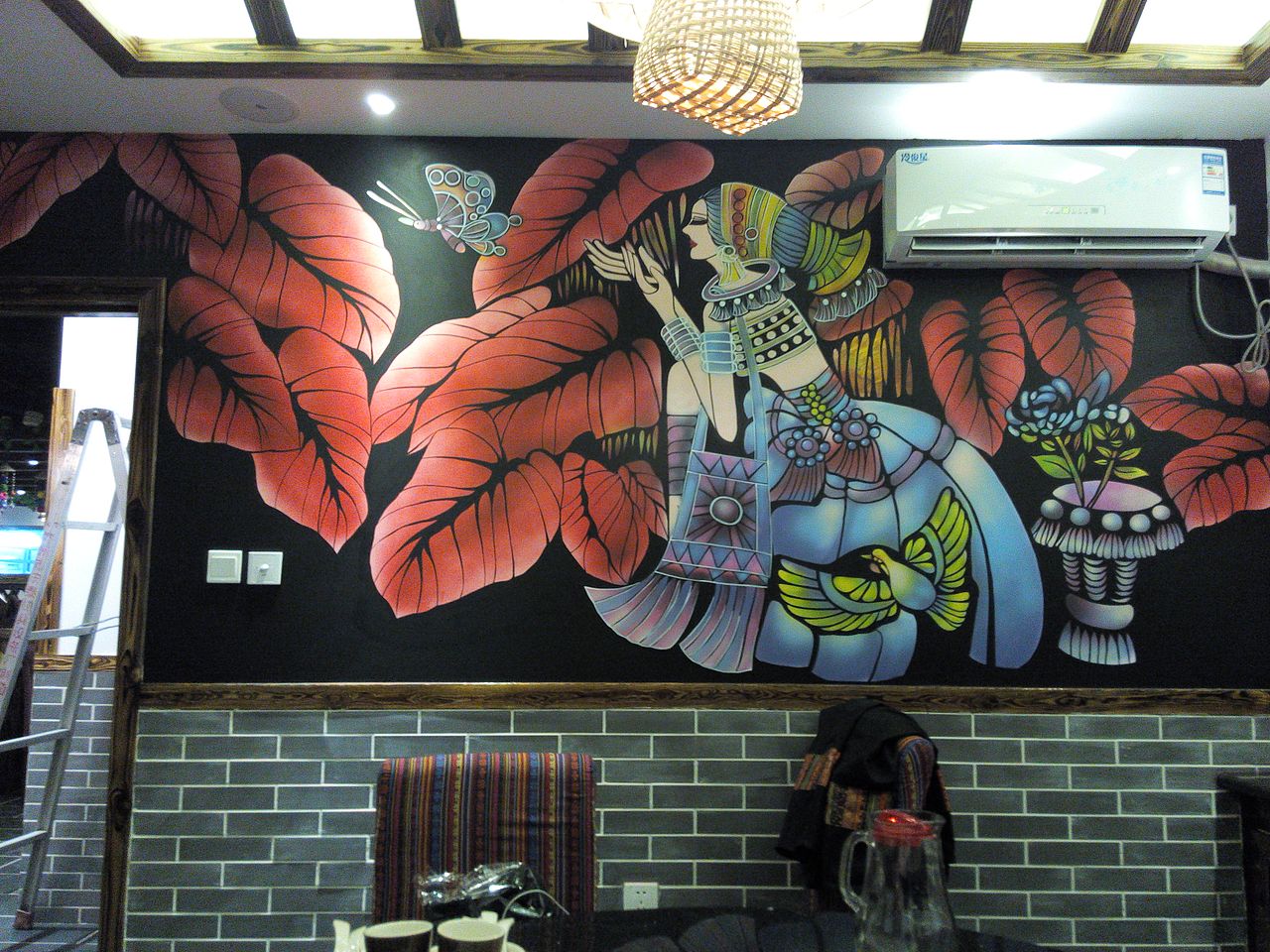 一组傣族风情墙绘作品