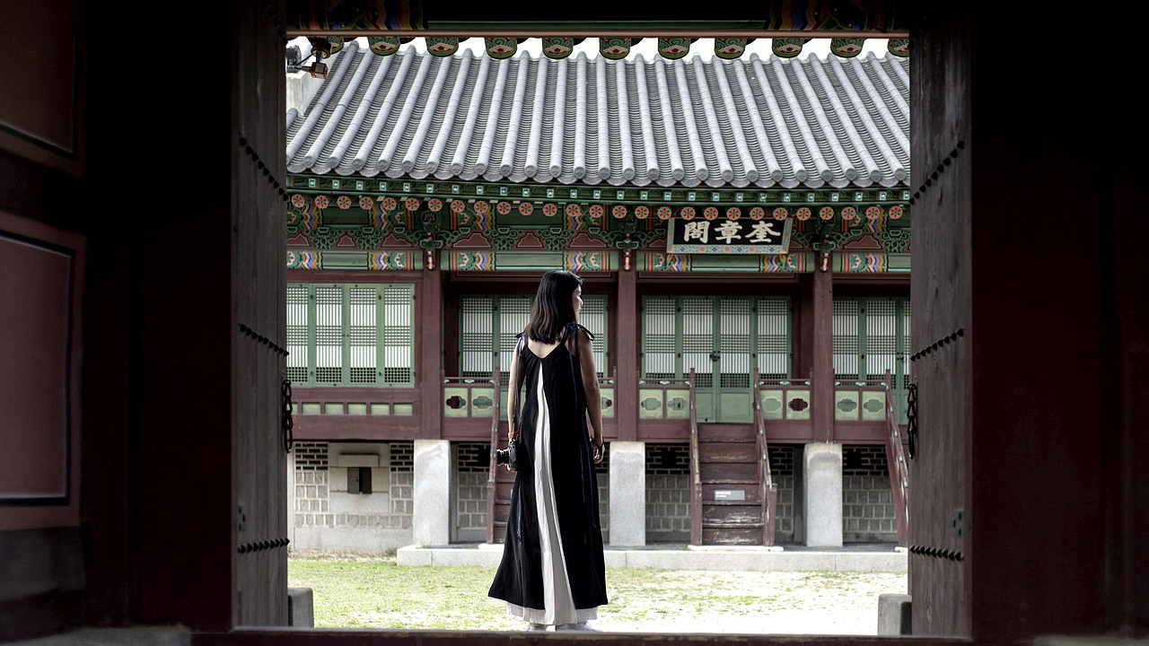 Korea trip_Seoul(Changgyeonggung Palace)(人物編)（图ZMjQxMjE5NDg4） - 风光摄影 - 站酷设计师omamahk原创素材 - 站酷ZCOOL