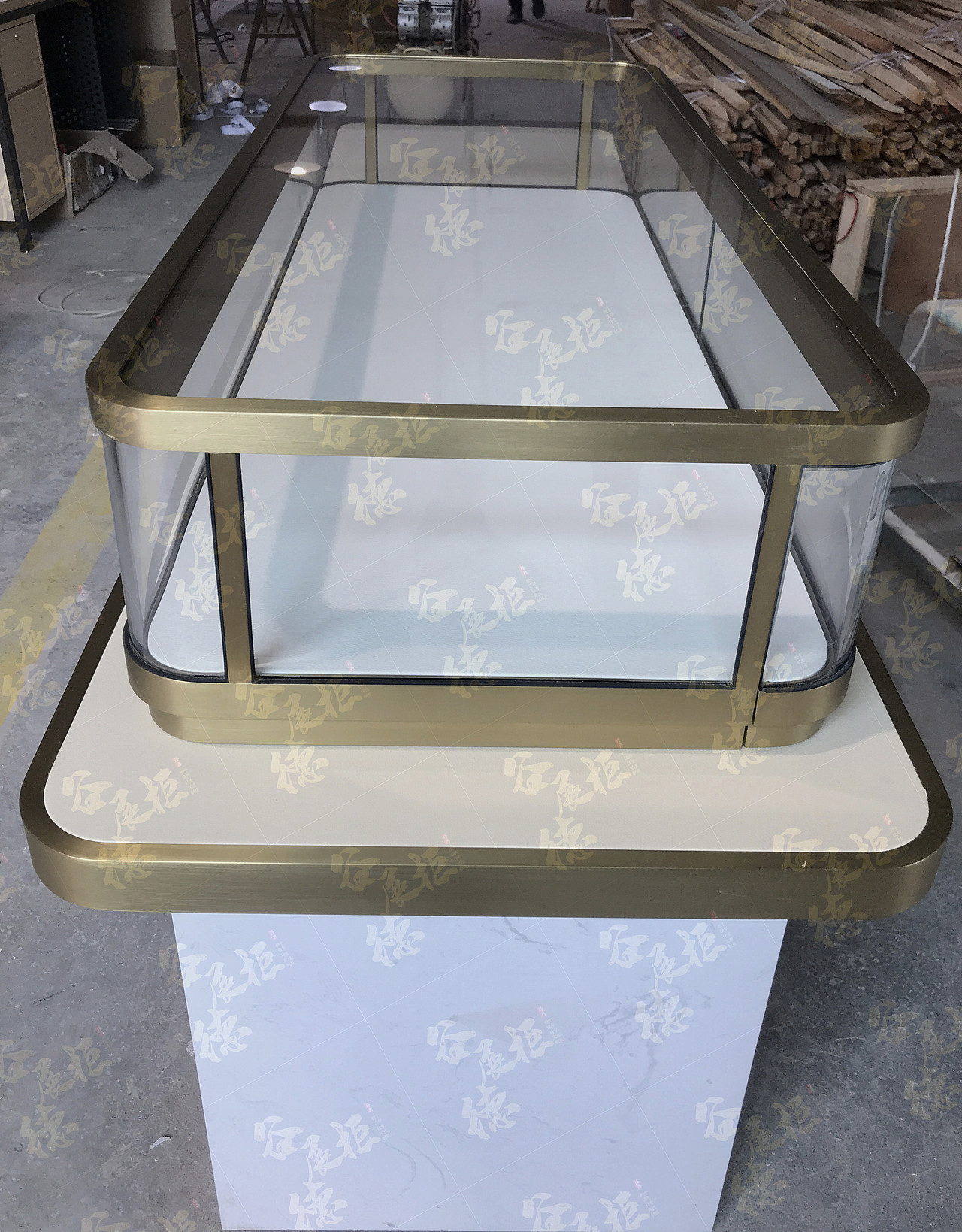 精品看貨展示桌-適用珠寶鐘表輕奢品展示（圖ZMjU4NTQ1MjI4） - 展陳設計 - 站酷設計師谷德珠寶展柜原創(chuàng)素材 - 站酷ZCOOL