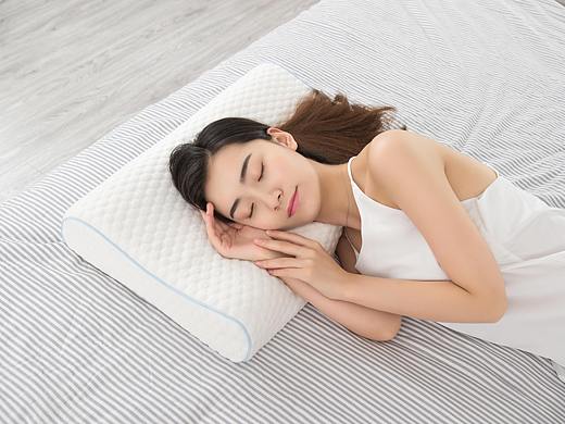 颈椎枕头 护颈枕 记忆枕 拍摄 摄影