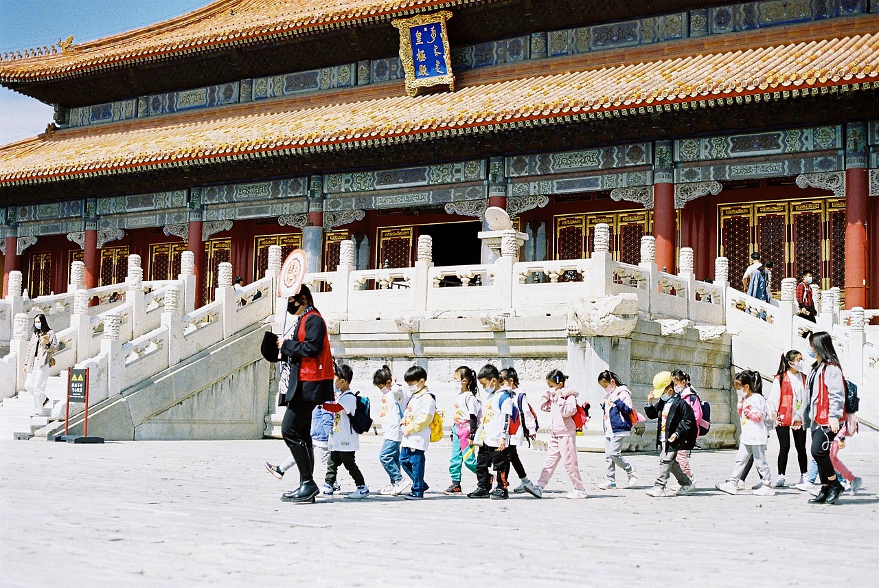 「空漫步」京城春日（图ZMjYzOTM1MDQ4） - 人文/纪实摄影 - 站酷设计师Dorazico原创素材 - 站酷ZCOOL