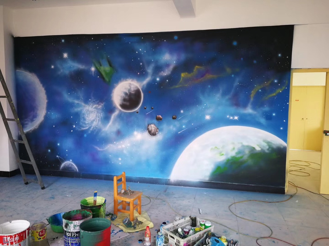 星空壁画涂鸦手工绘画