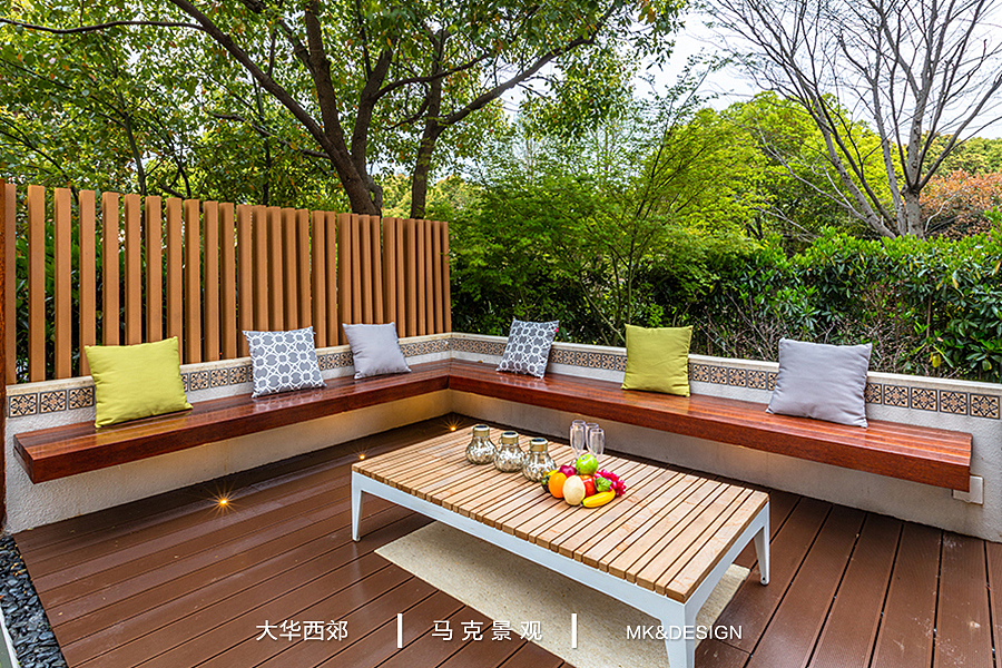 山水间的现代庭院