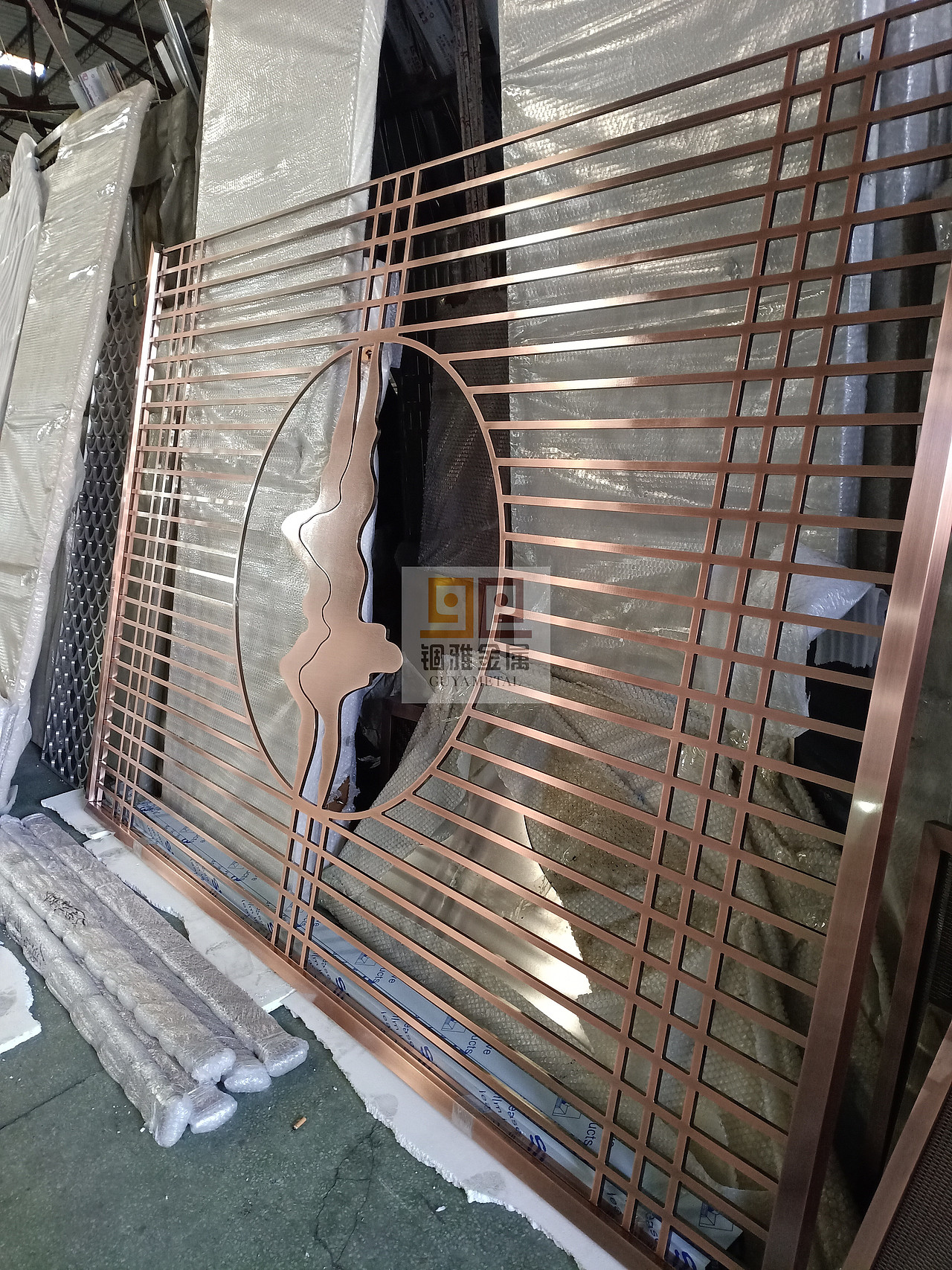 浙江杭州装饰黄铜板铝板雕刻屏风 花格屏风隔断