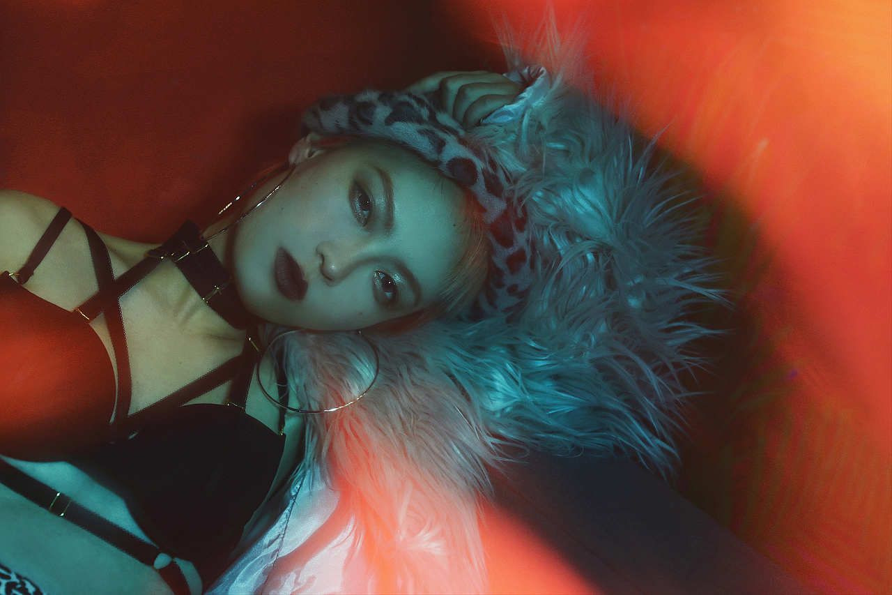 好久不見（图ZMTA1NzcwNDY4） - 人像摄影 - 站酷设计师虾儿是我原创素材 - 站酷ZCOOL