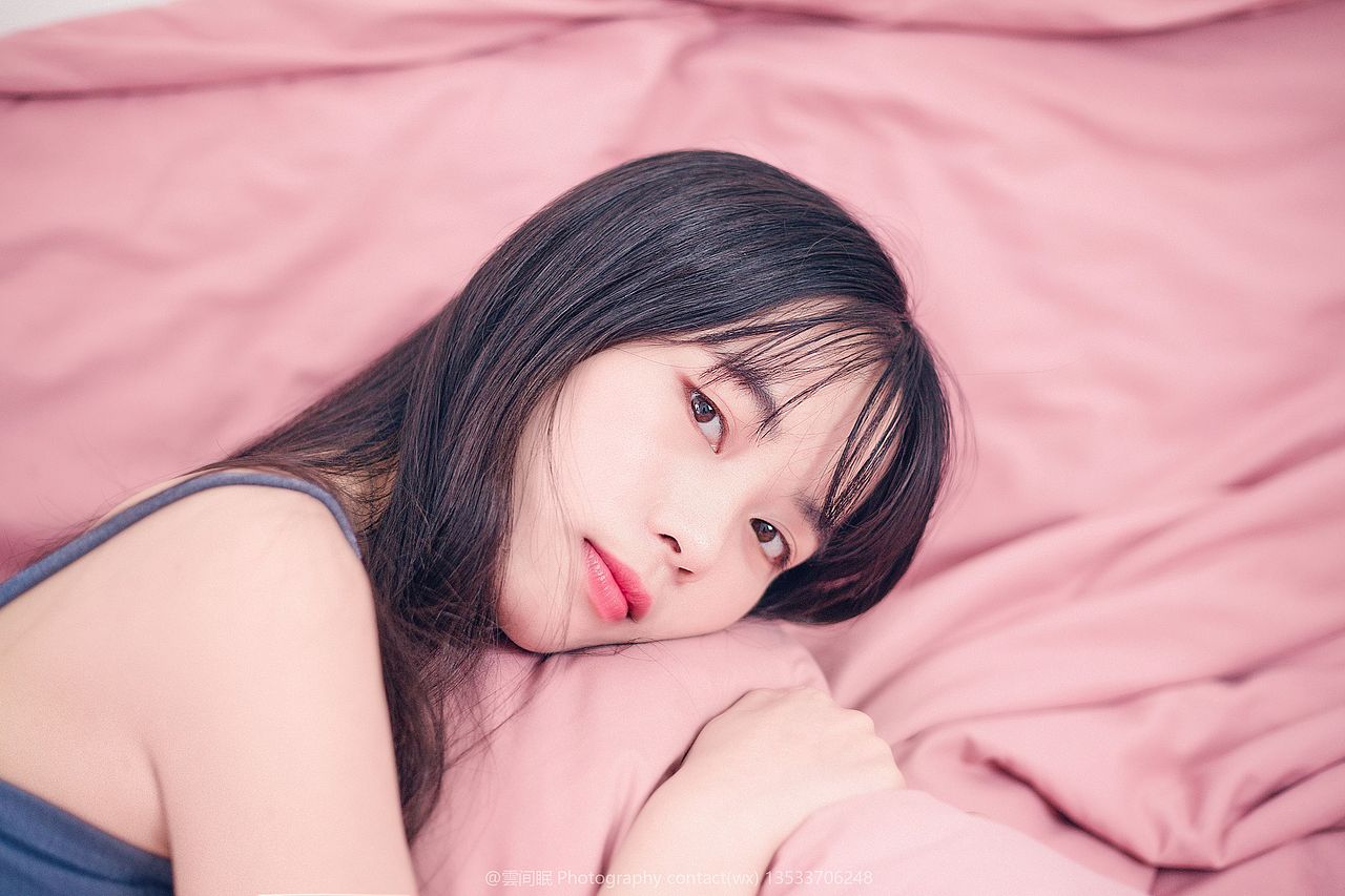 莫兰迪 清新人像室内写真