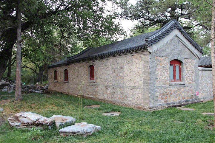 雨后的北大校园