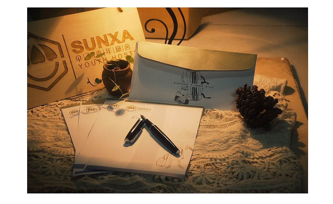 “伞下”青年旅舍视觉形象设计#2015青春答卷#