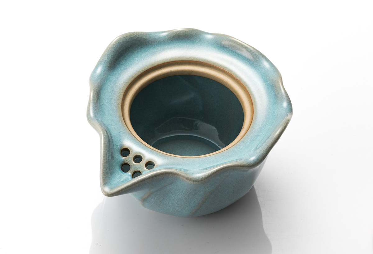 汝瓷莲花如意杯