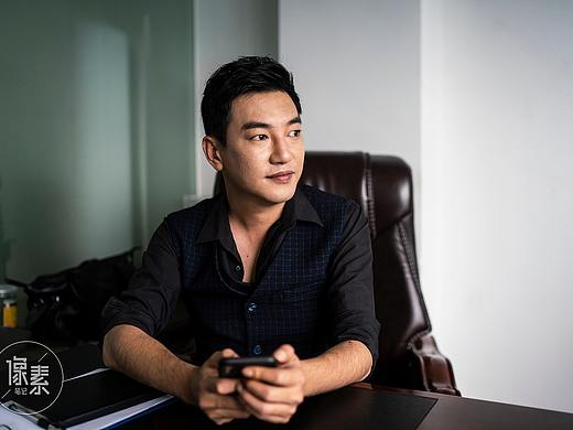 游乐王子靠表情包再度走红 淡出演艺圈创业造新星