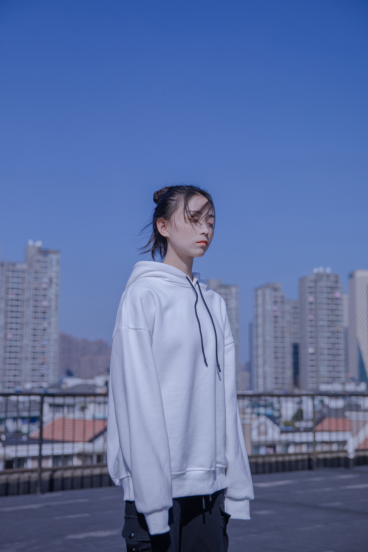 《光阴里有多少景色》（图ZMTk2NDQyNzEy） - 人像摄影 - 站酷设计师杰伦摄影师原创素材 - 站酷ZCOOL