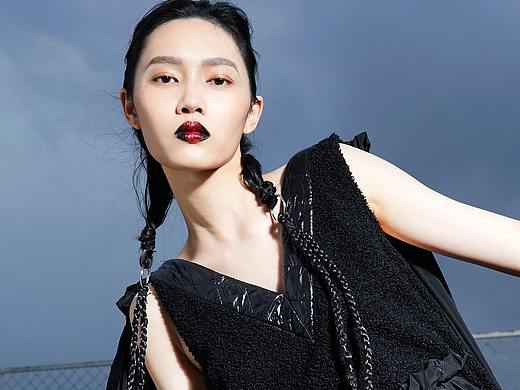 一组妆面图