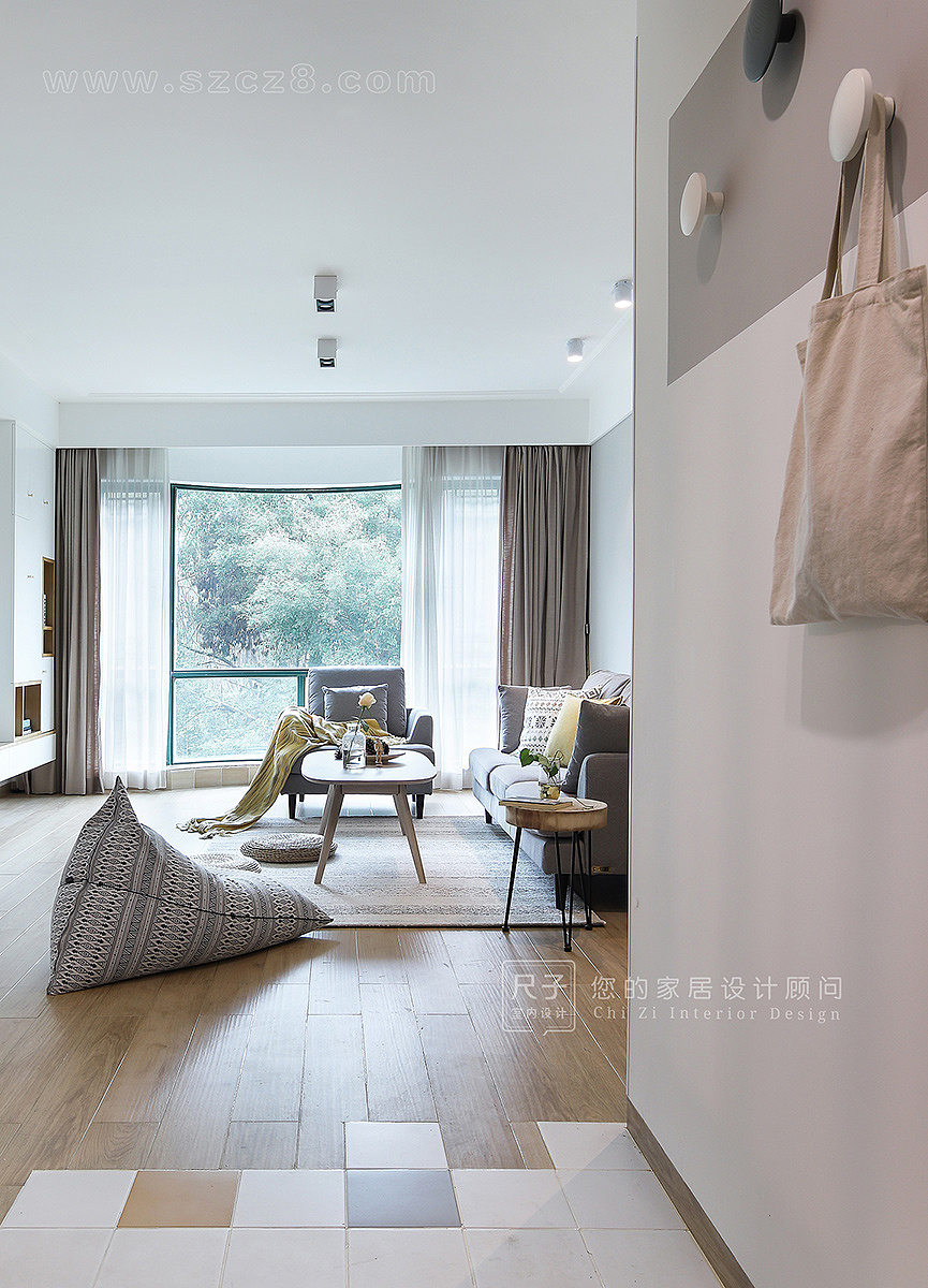 尺子室内设计 春日|阳台客厅一体,是业主最爱的落地窗