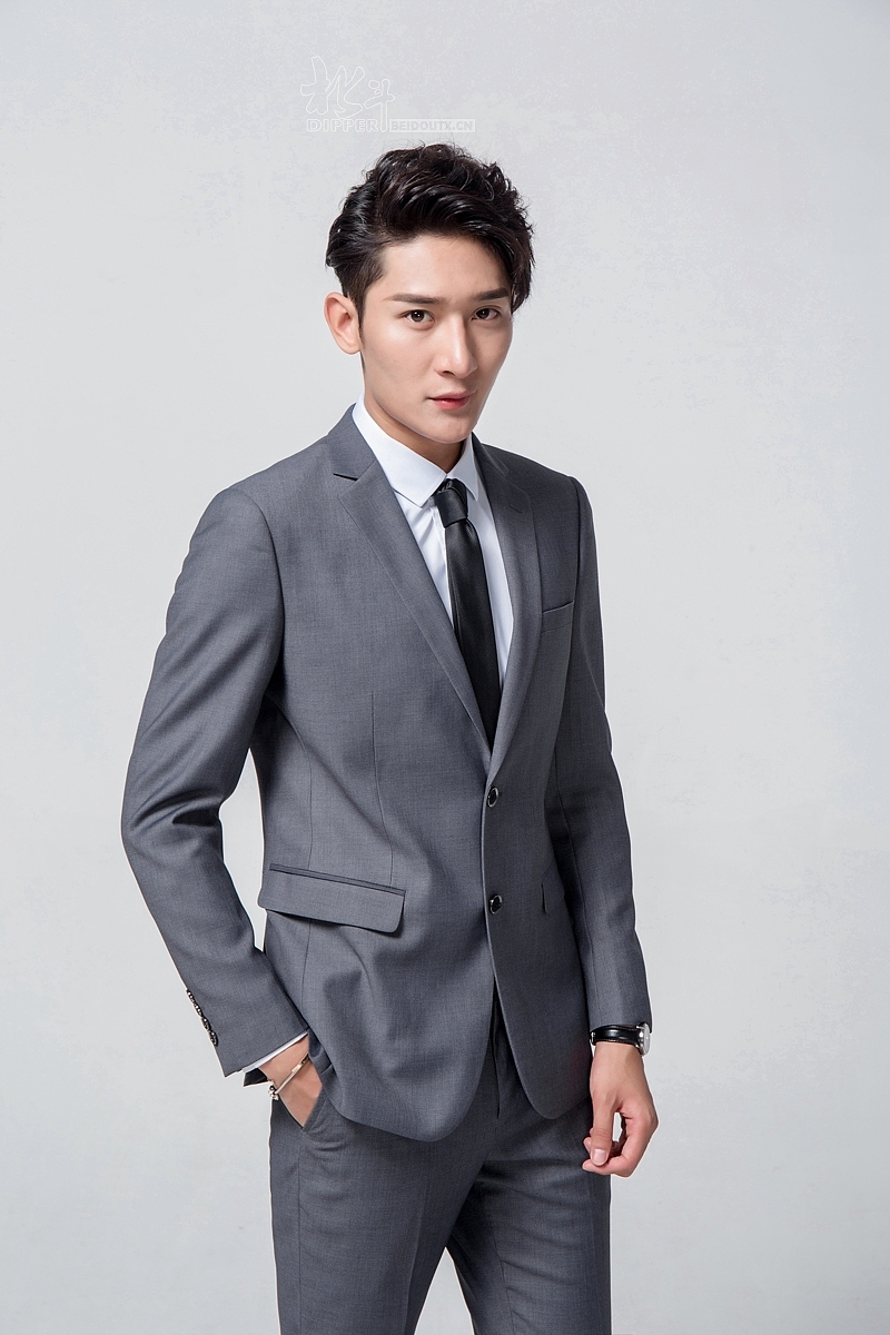 模特亦晨西装拍摄正装拍摄男装拍摄衬衣拍摄领带