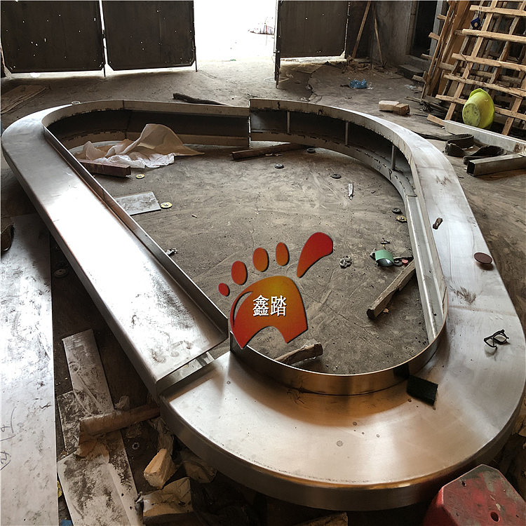 内蒙古售楼部异形不锈钢树池不锈钢花池制作方法与流程