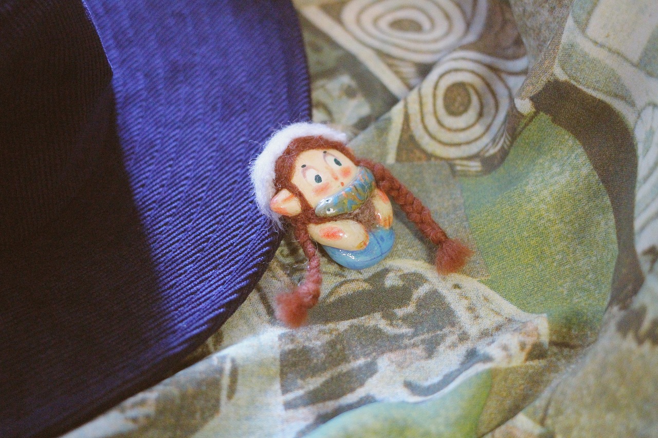 人与动物//小系列早期粘土原创人物手作/白员外（图ZMTU1NjgxODQw） - 其他手工艺 - 站酷设计师白员外Bayes原创素材 - 站酷ZCOOL