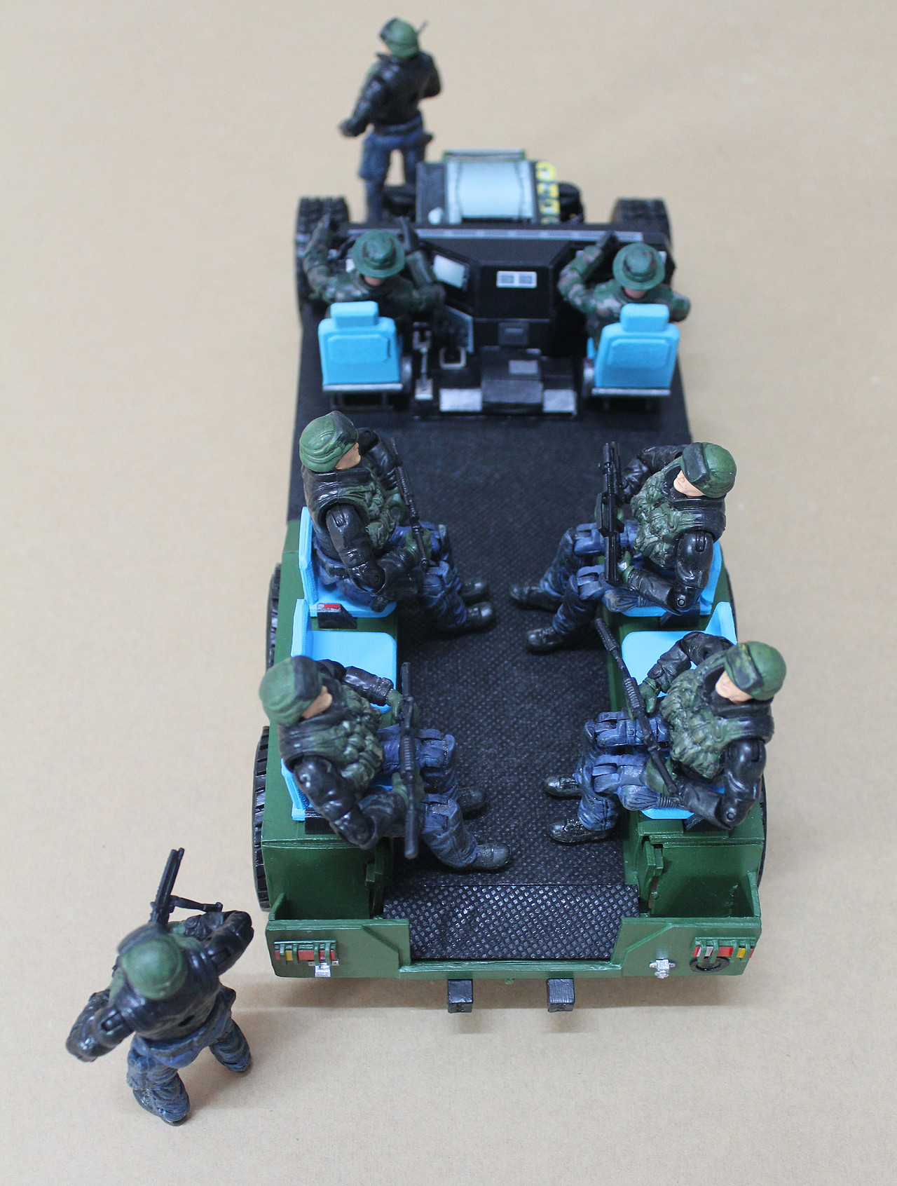 纸质东风猛士二代军车 无图纸，纯手工（图ZMTU2MDA5OTE2） - 手办/模玩 - 站酷设计师宏图装饰原创素材 - 站酷ZCOOL