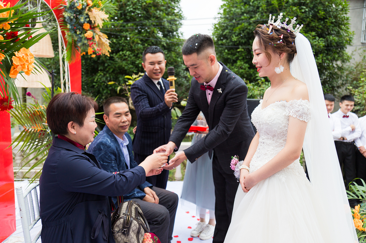 婚礼跟拍（图ZMjI2MDczNTMy） - 人文/纪实摄影 - 站酷设计师馒馒NoOne原创素材 - 站酷ZCOOL