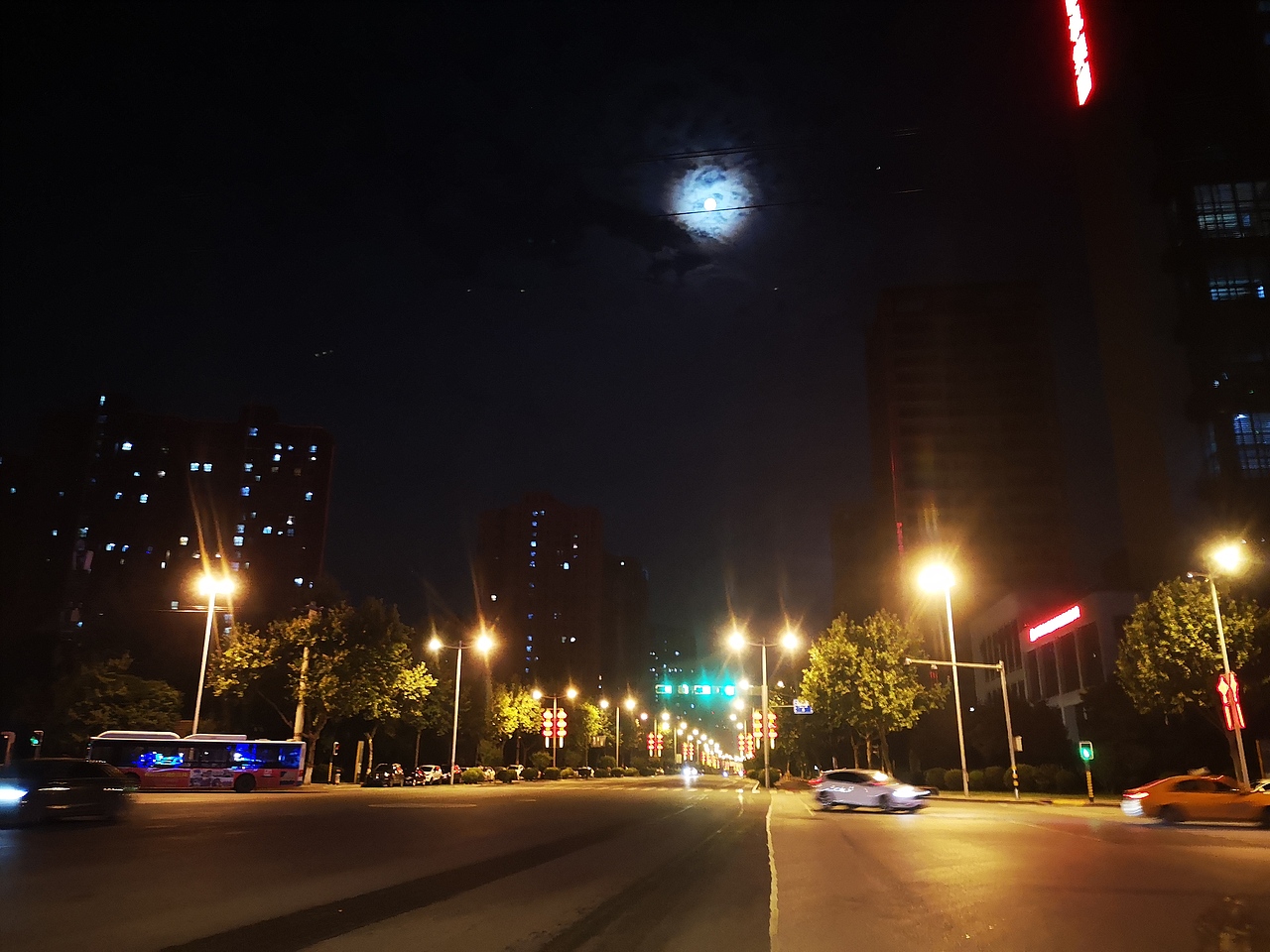 那年花好月正圆