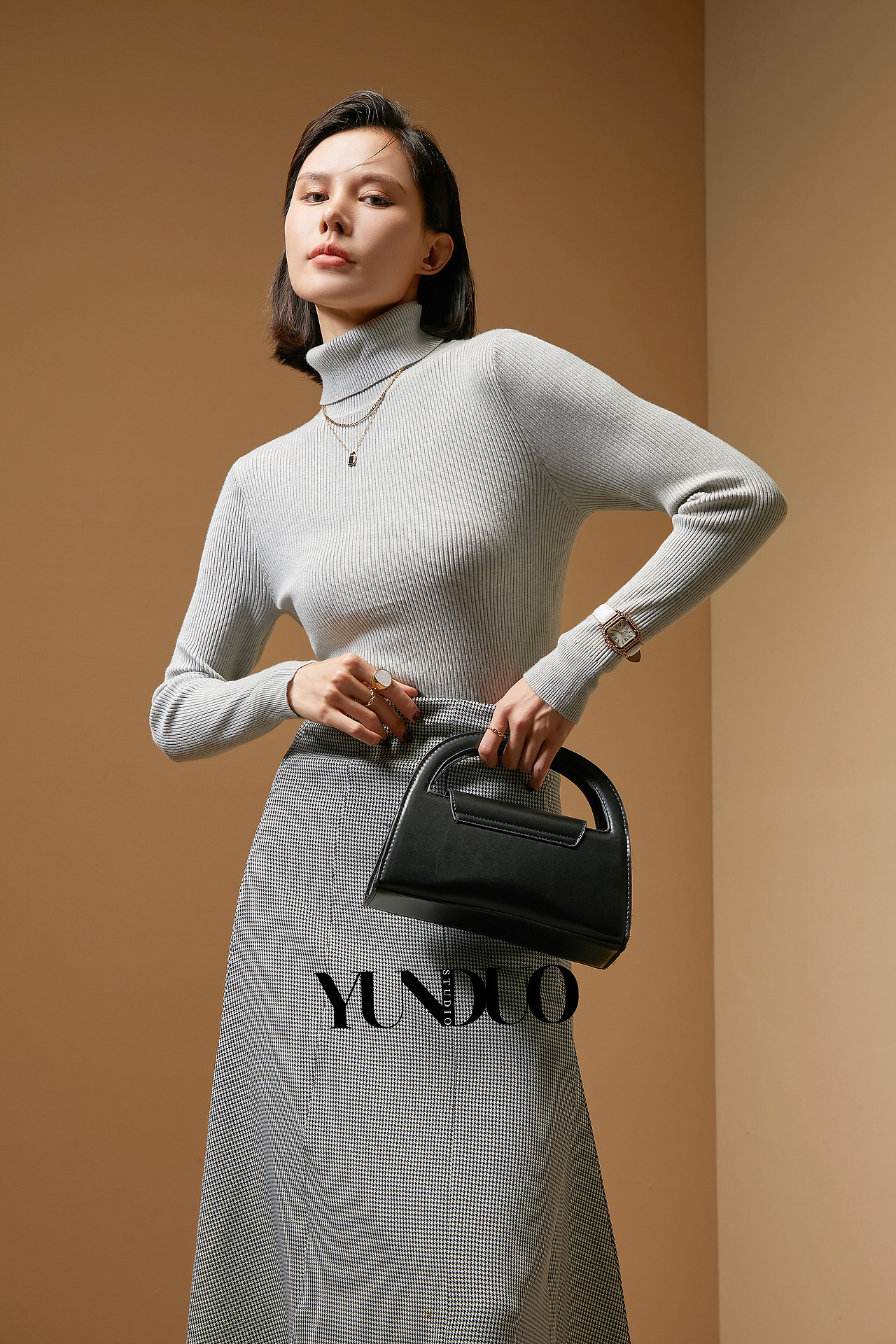 品牌:乔俪莎(QIAOLISHA) 秋冬打底衫