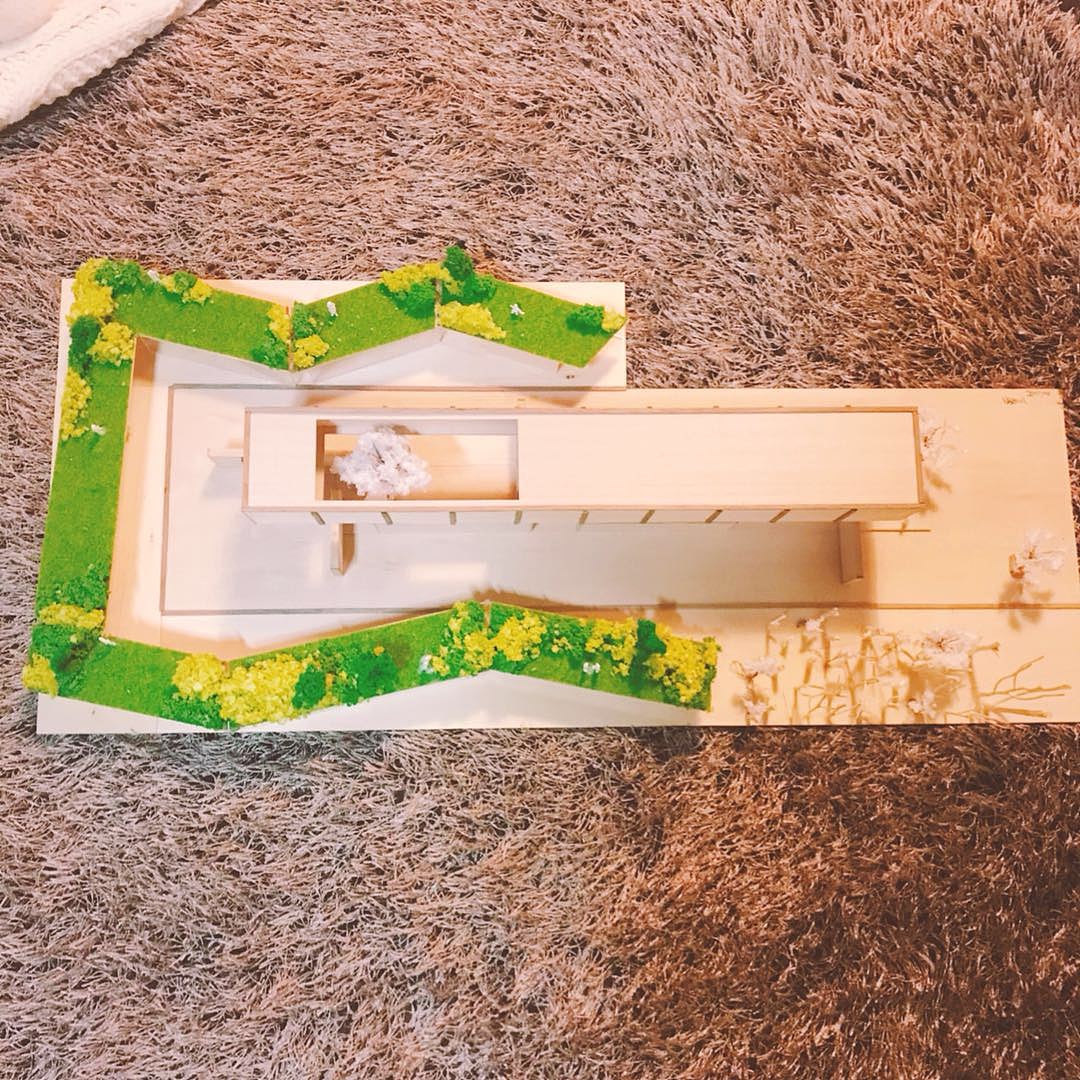 作品创作过程；部分俯瞰图