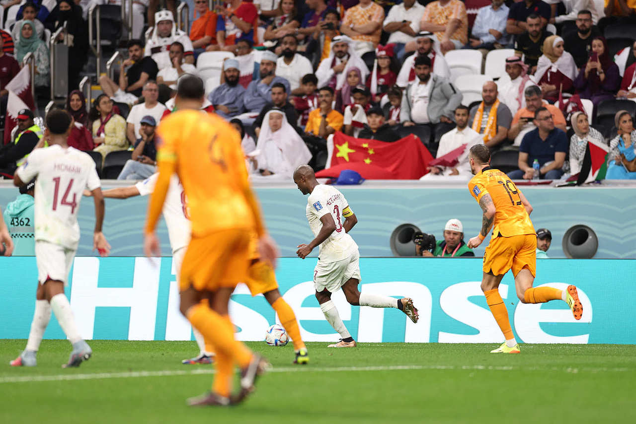 荷兰VS卡塔尔，2022世界杯东道主落幕（图ZMzI0MDcyNTY0） - 人文/纪实摄影 - 站酷设计师虾糊土豆原创素材 - 站酷ZCOOL