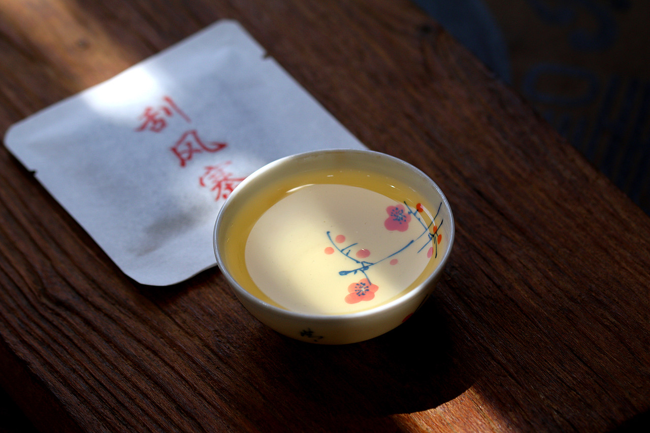 茶叶拍摄练习15----刮风寨薄片茶