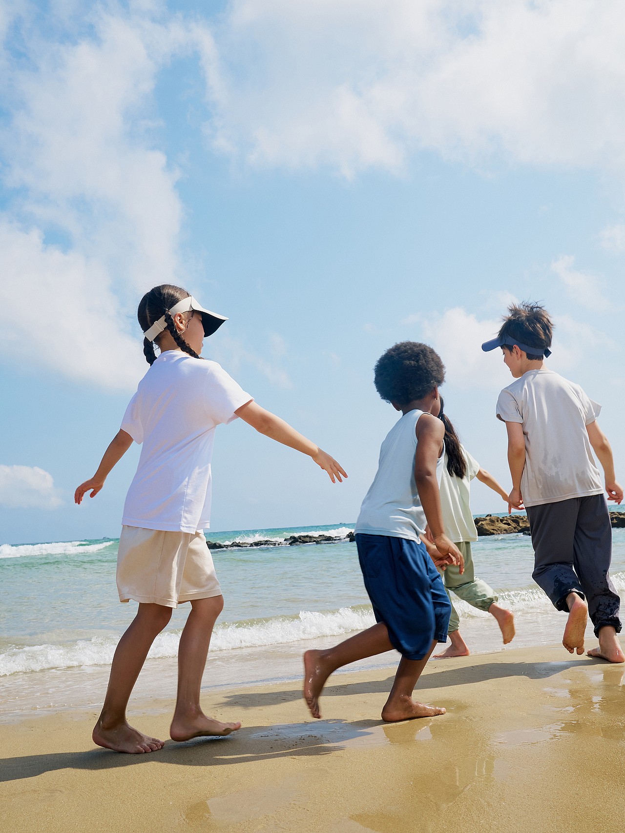 holakids x miiow 2023 S/S（图ZMzM3MDk1NzI0） - 人像摄影 - 站酷设计师holakids原创素材 - 站酷ZCOOL