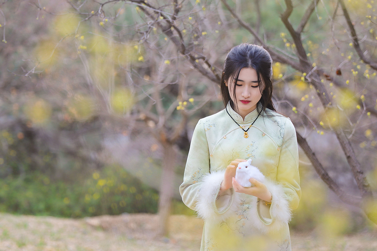 四月迎春開（圖ZMzY2NTY0ODY4） - 人像攝影 - 站酷設計師低調壹點原創(chuàng)素材 - 站酷ZCOOL