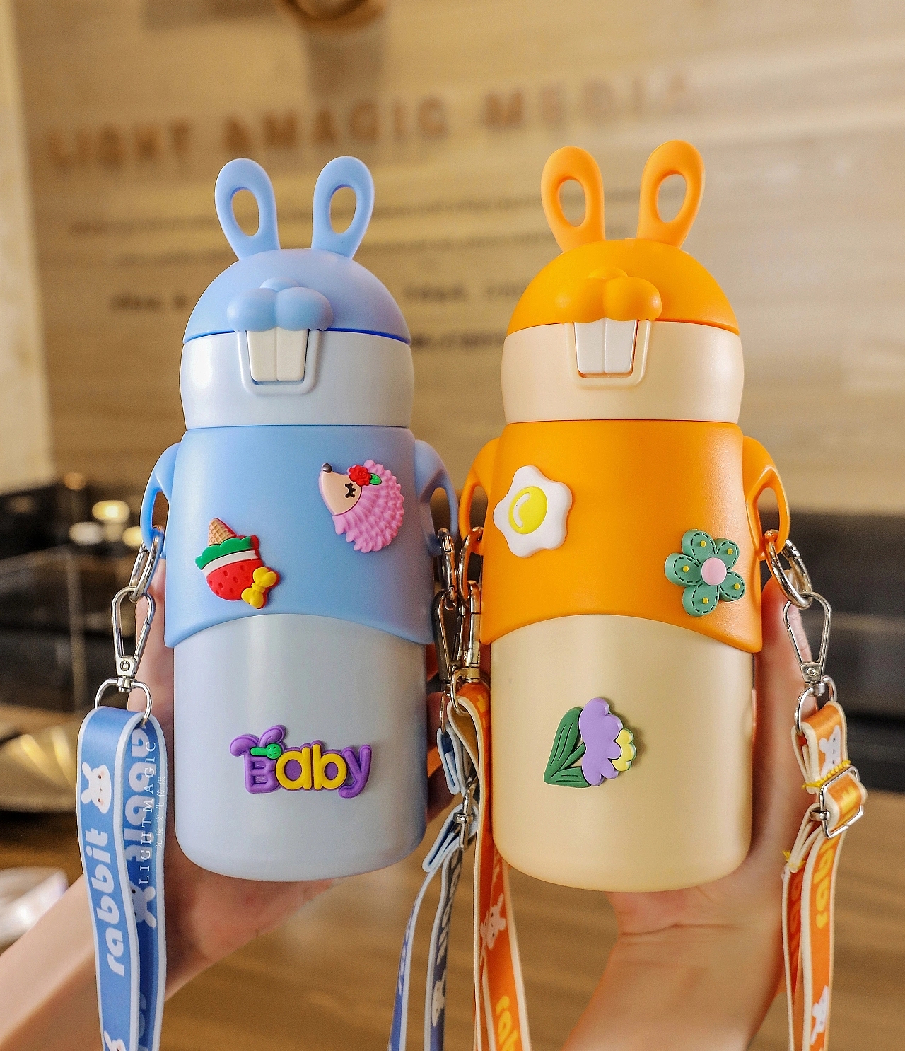 咖啡店水杯拍摄