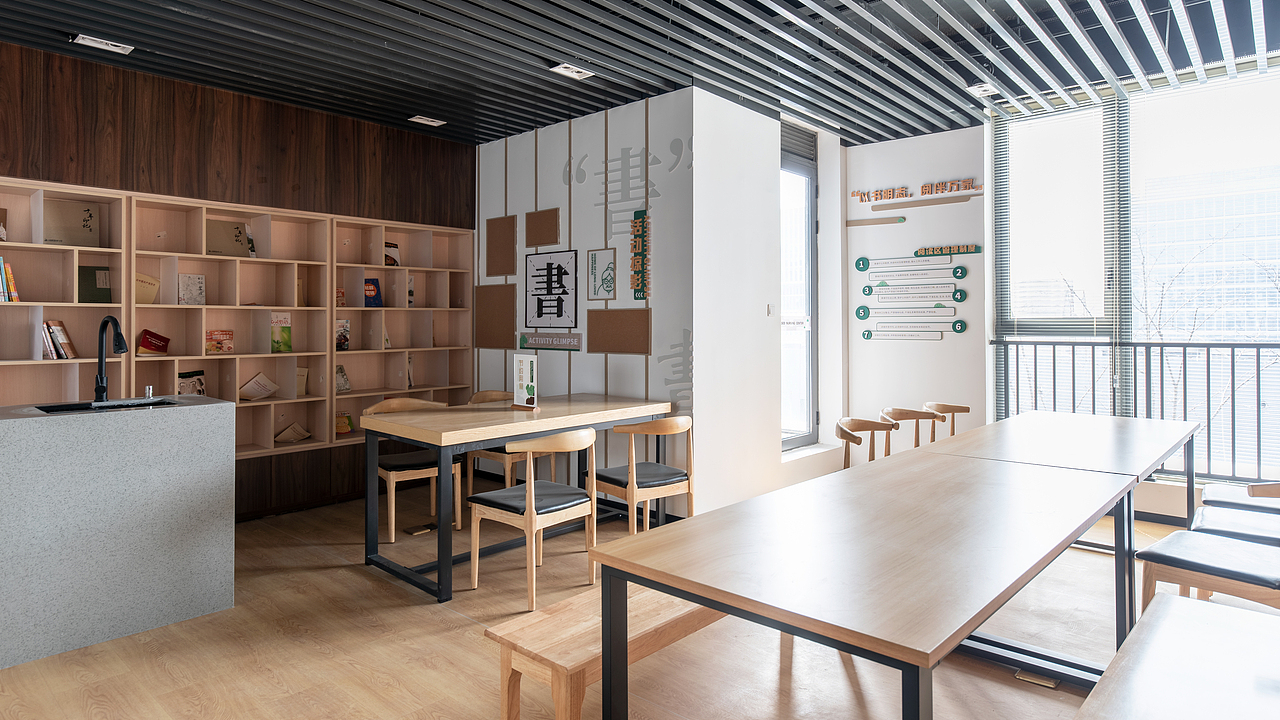 五常街道南滕社区党群服务中心/百岁幸福家