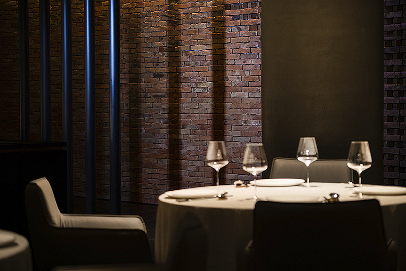 屋里门外 吴为｜传统探寻，艺术求索 四季民福臻选店（图ZMzYzNTg3ODYw） - 酒店餐饮设计 - 站酷设计师Narjeeling原创素材 - 站酷ZCOOL