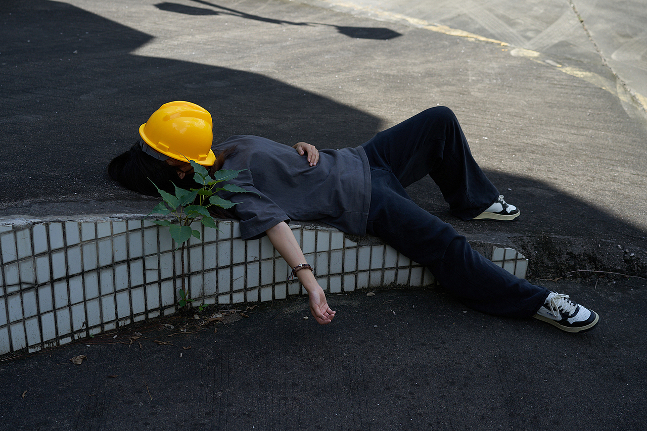 给300位顶尖设计师,画了个大饼