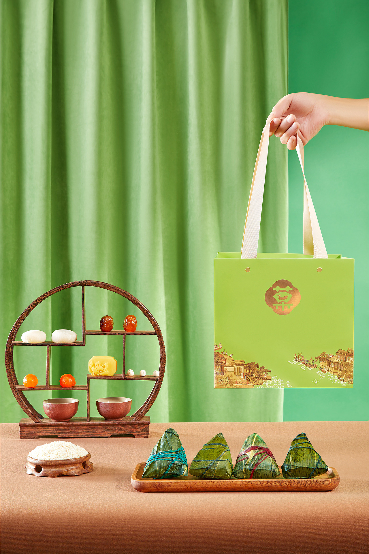AKOKO端午粽子禮盒 ? 鐵皮鼓（圖ZMzQzOTg5NzMy） - 產(chǎn)品攝影 - 站酷設計師鐵皮鼓文化原創(chuàng)素材 - 站酷ZCOOL